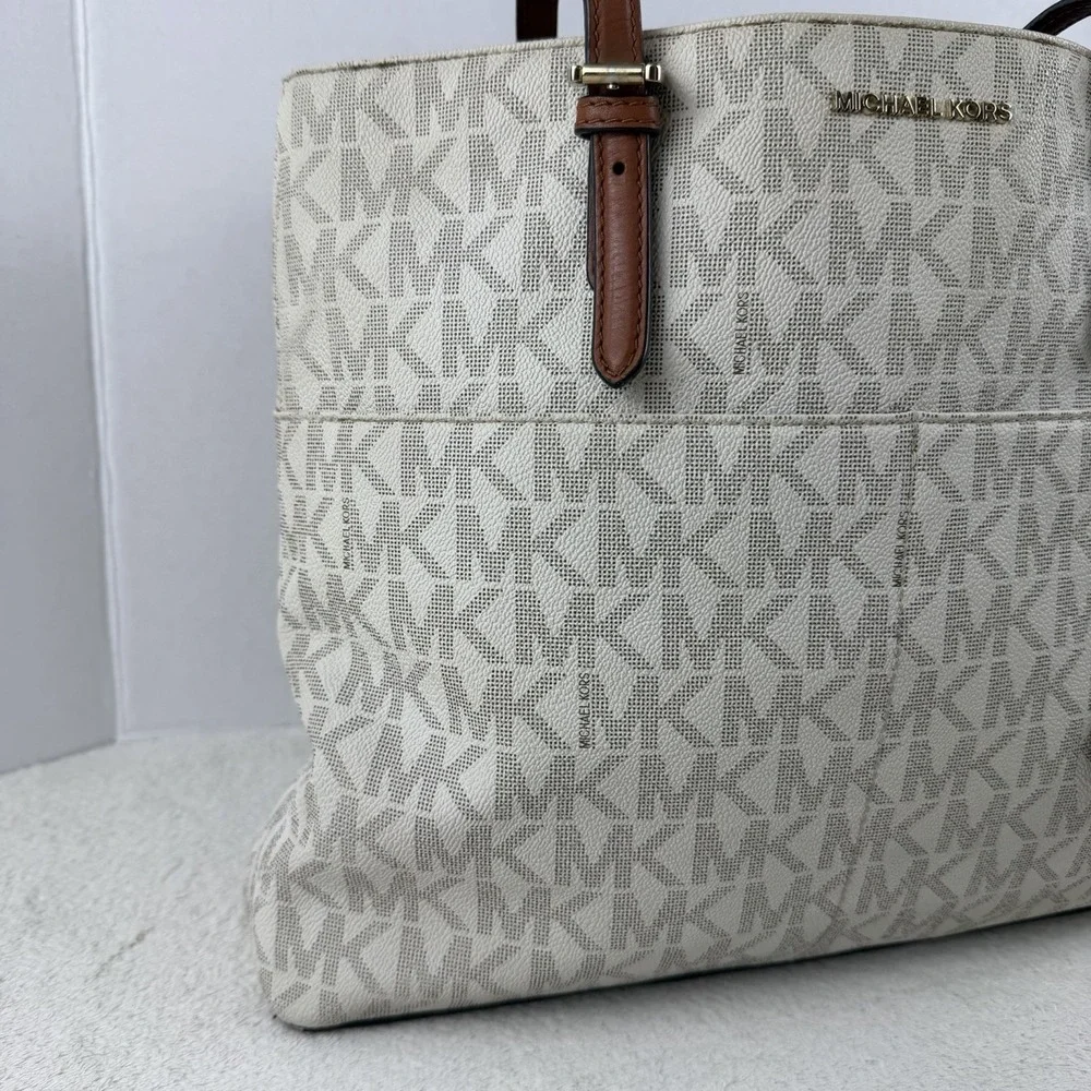 MICHAEL‎ KORS Bedford Large Pocket Vanilla Tote Bag Logo 30S0GBFT3B